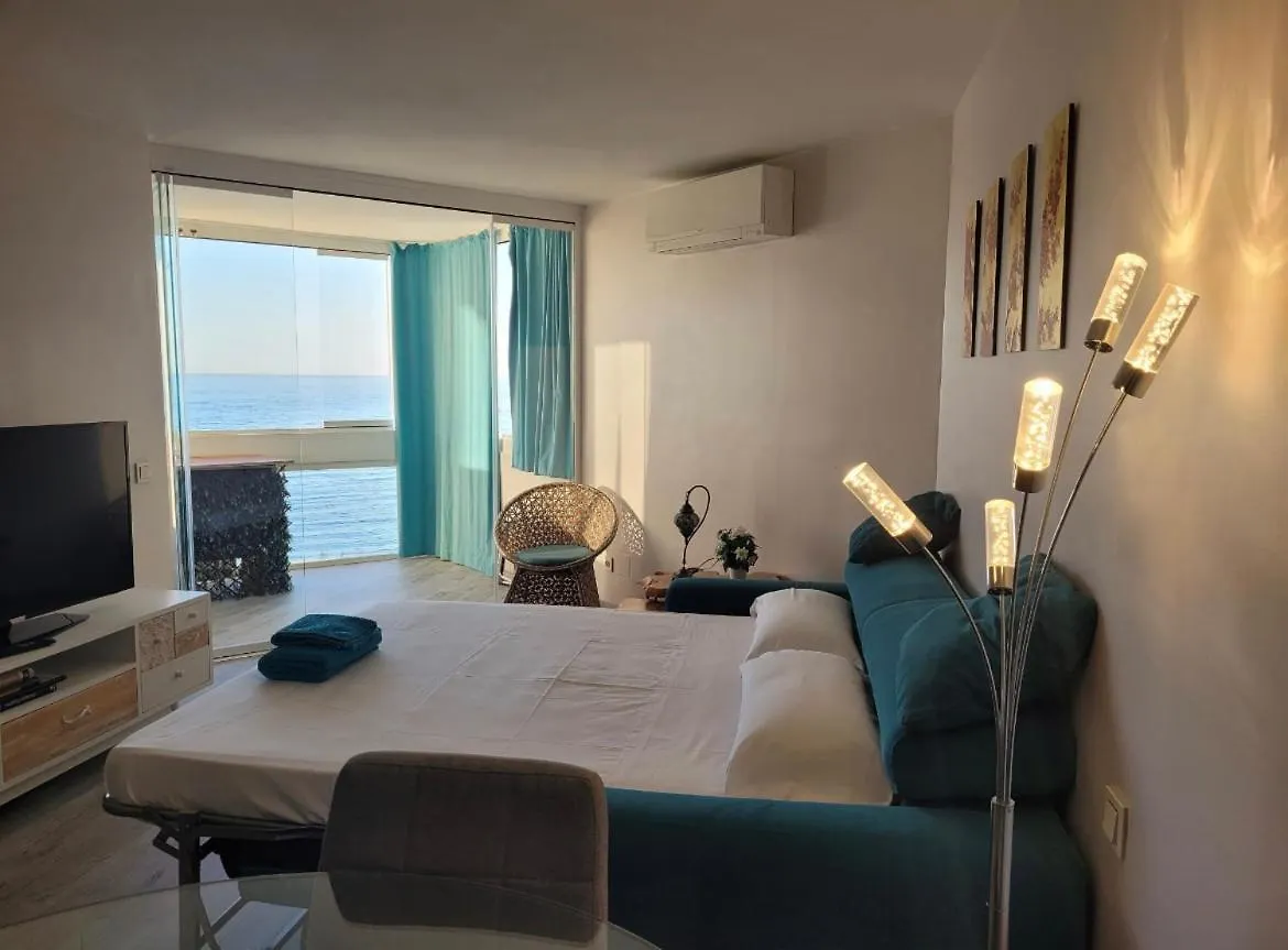 Nuevo El Faro Beach Marbella Apartment Spain